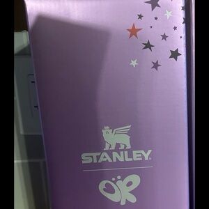 STANLEY x OLIVIA RODRIGO 40oz QUENCHER